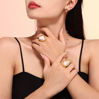 Baroque Pearl Ring