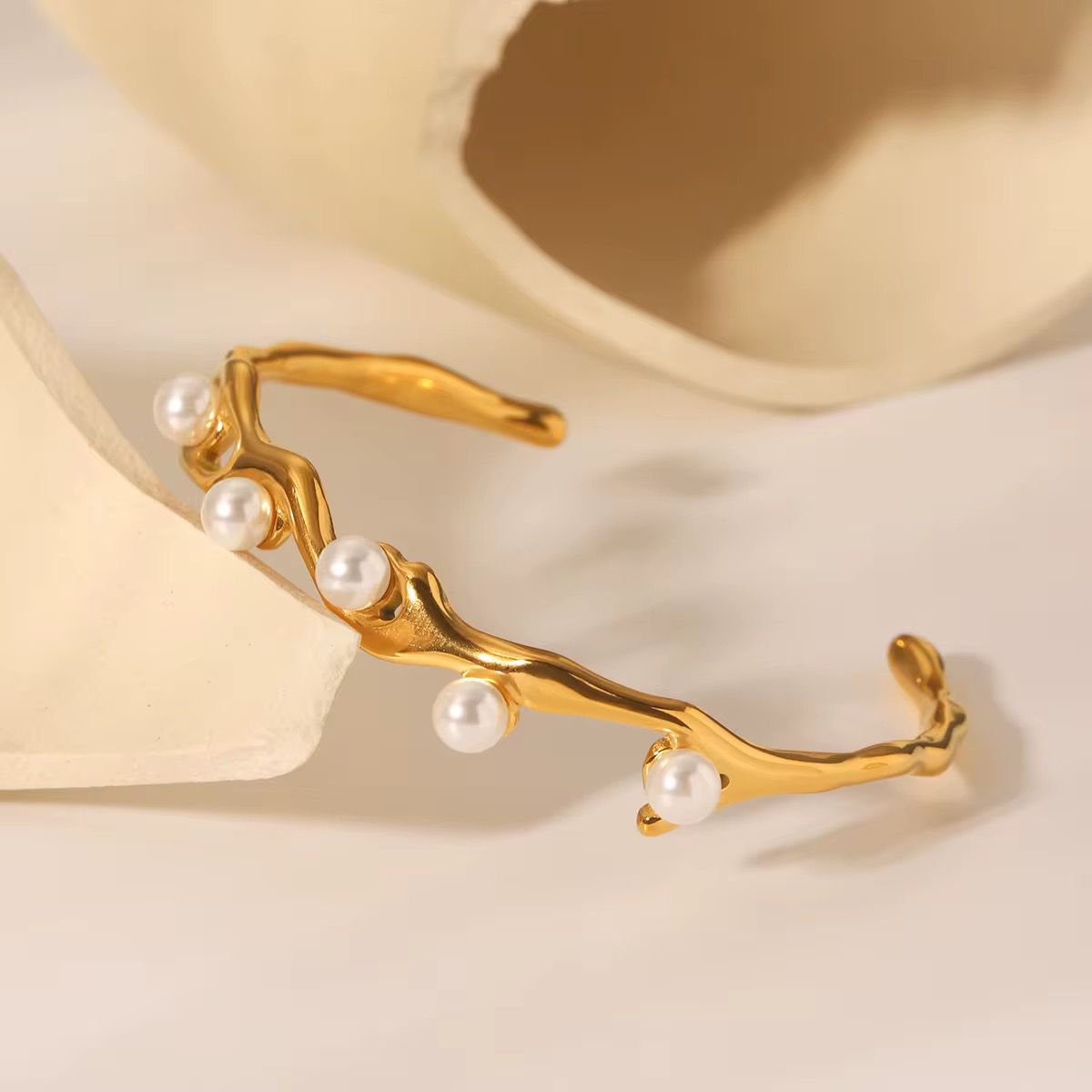 Open Pearl bangle, bracelet