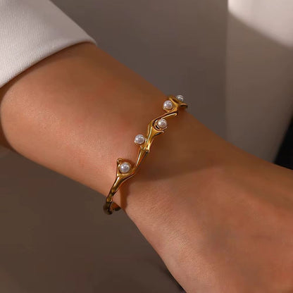 Open Pearl bangle, bracelet